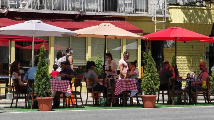 Outdoor dining with social distancing in midtown Manhattan during Coronavirus pandemic