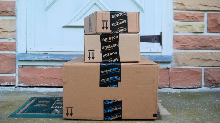 Amazon posted weaker-than-expected revenue numbers for the second quarter, the share price tumbles as a result